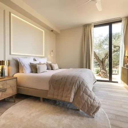 Readhostprofile&Scan! Luxury 4-Bedroom Villa With Pool Appartamento