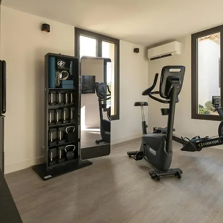 Readhostprofile&Scan! Luxury 4-Bedroom Villa With Pool *