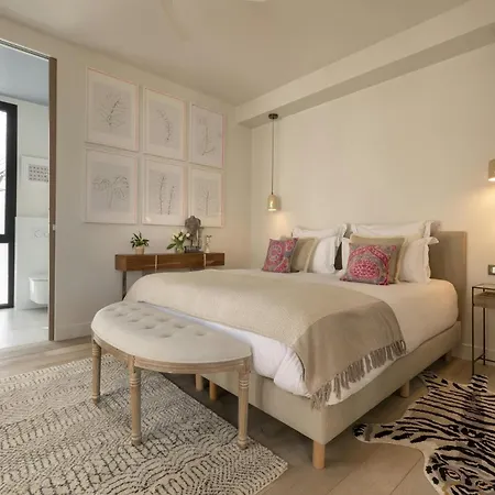 Readhostprofile&Scan! Luxury 4-Bedroom Villa With Pool Gavrelle