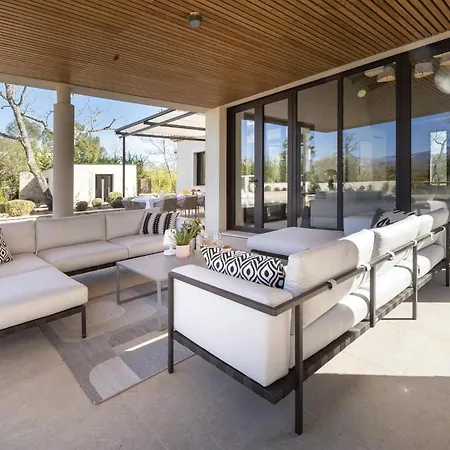 Readhostprofile&Scan! Luxury 4-Bedroom Villa With Pool Gavrelle